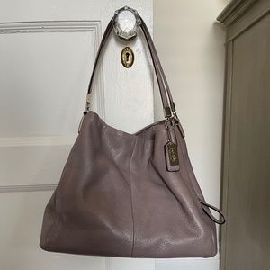 Coach leather shoulder bag